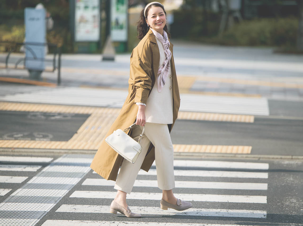 岸本セシルさんのSOÉJUのロングコートコーデ