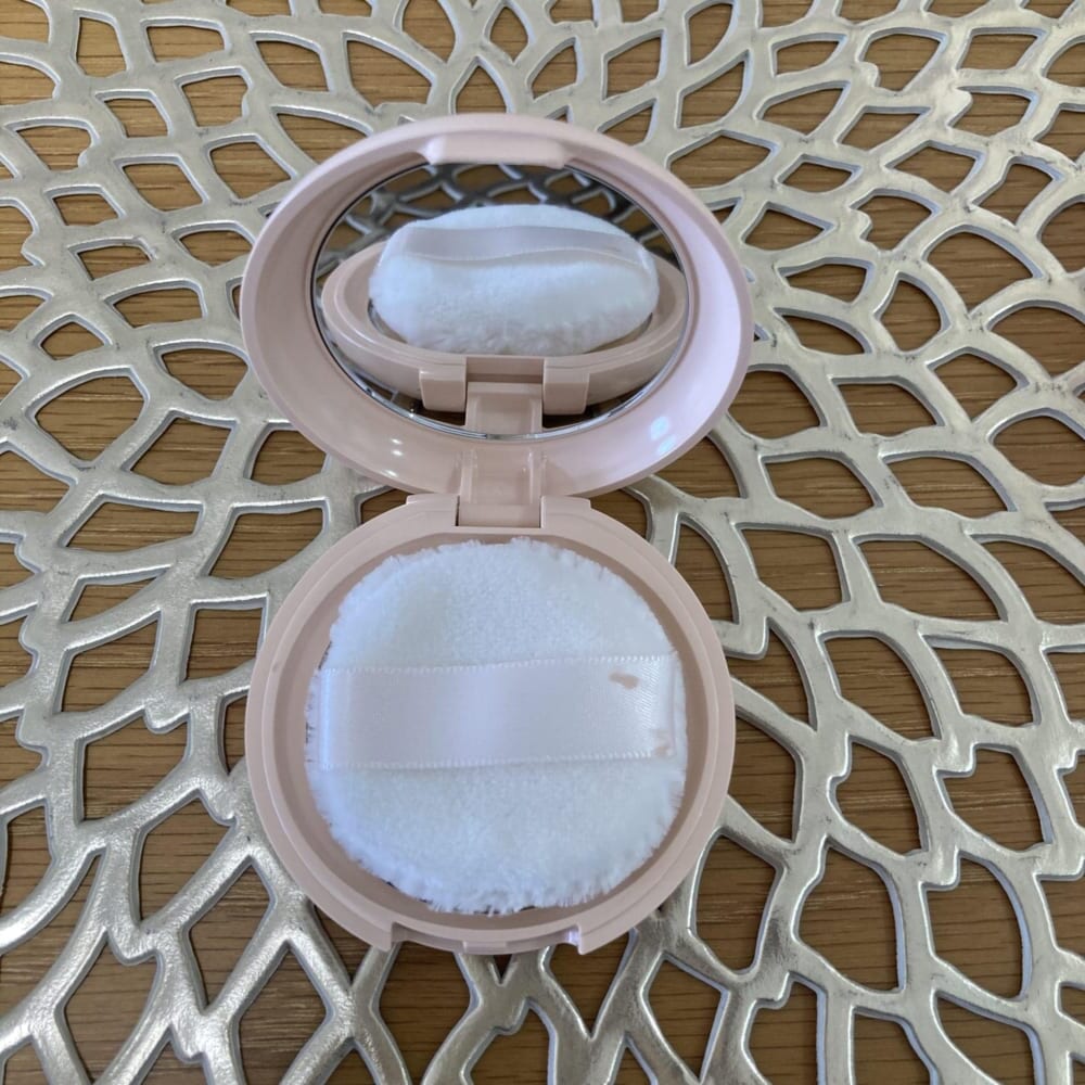 1月買ったもの　エテュセ　パウダー