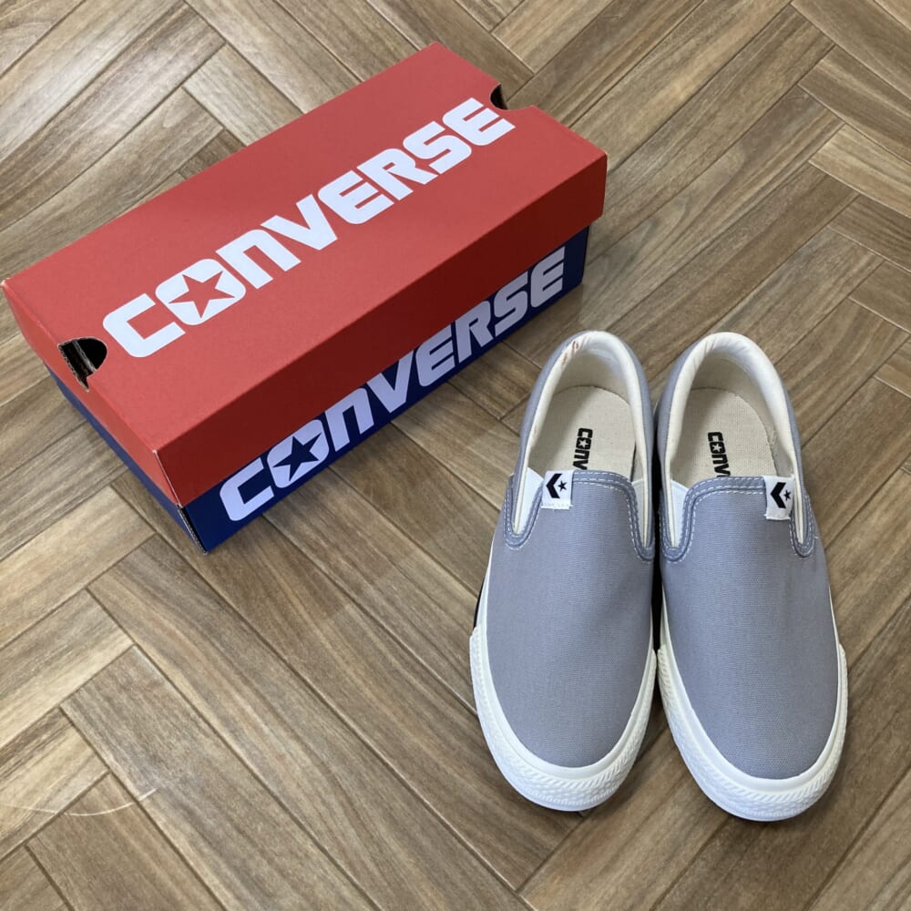 1月買ったもの　コンバース　スリッポン