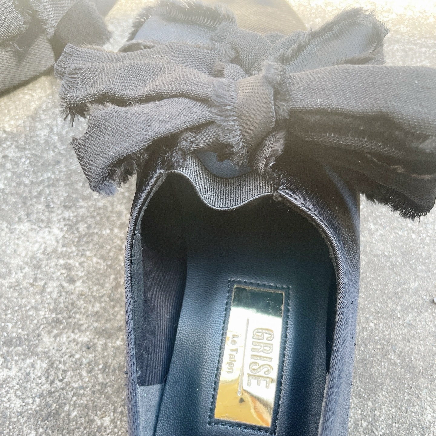 GRISEサテンリボンバレリーナ