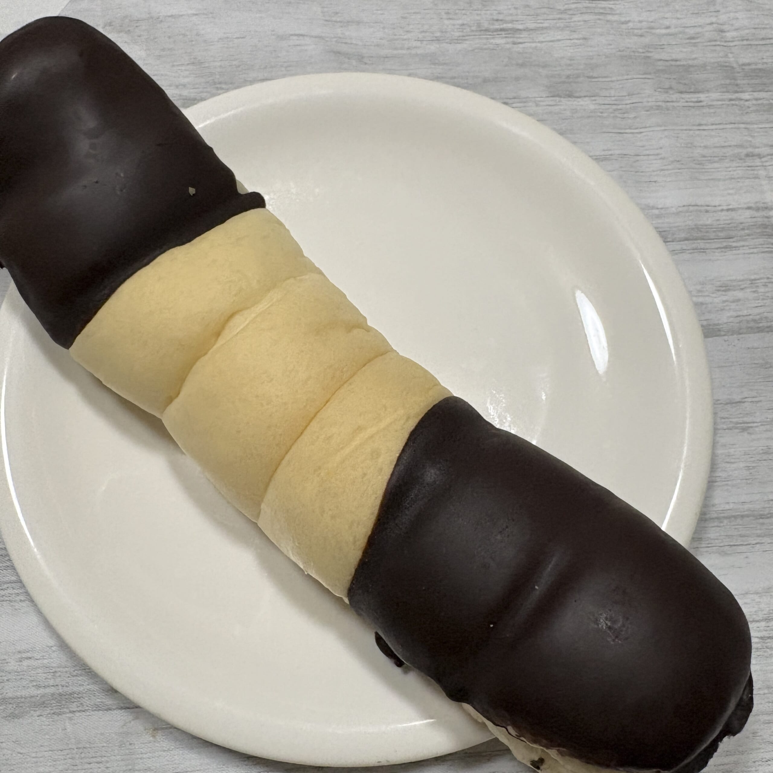 セブンイレブン コンビニ 猫の日 パン