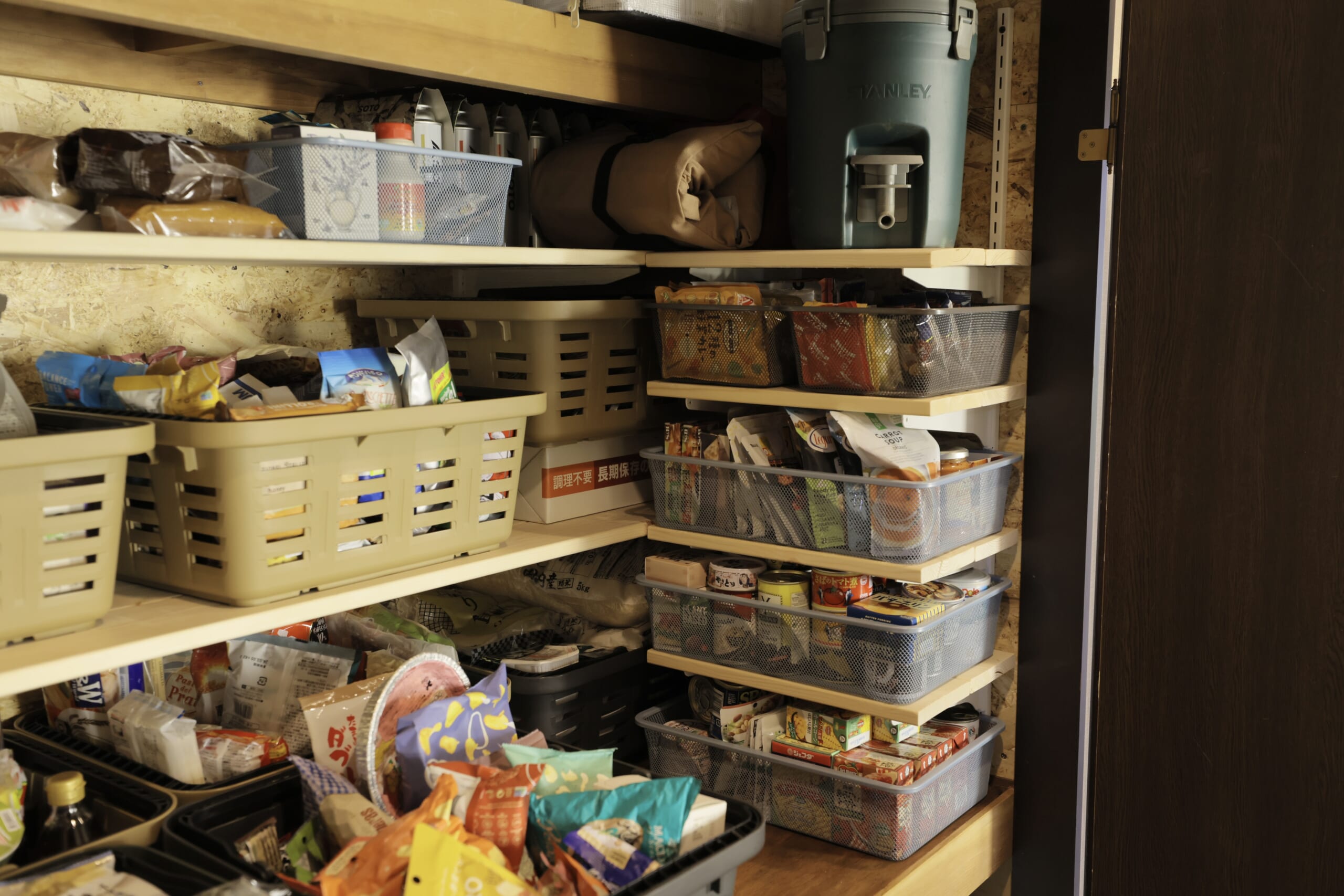 三沢真実さん宅のローリングストックの様子