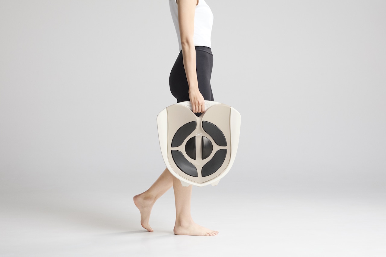 ペリネフィット 持ち歩いているシーン