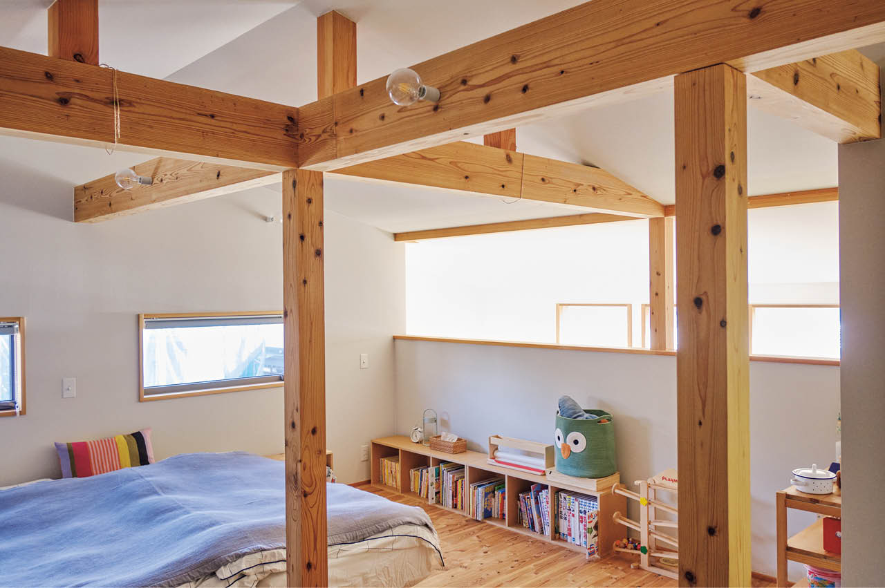 2階は14畳ほどのワンルーム。