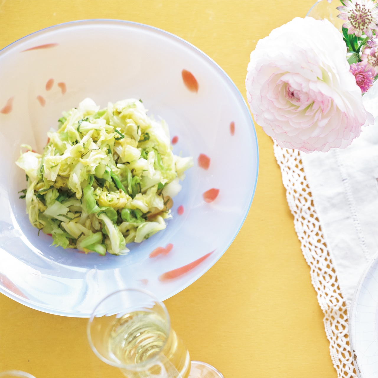 はせがわあかりさんの「春キャベツと大葉の浅漬け風」