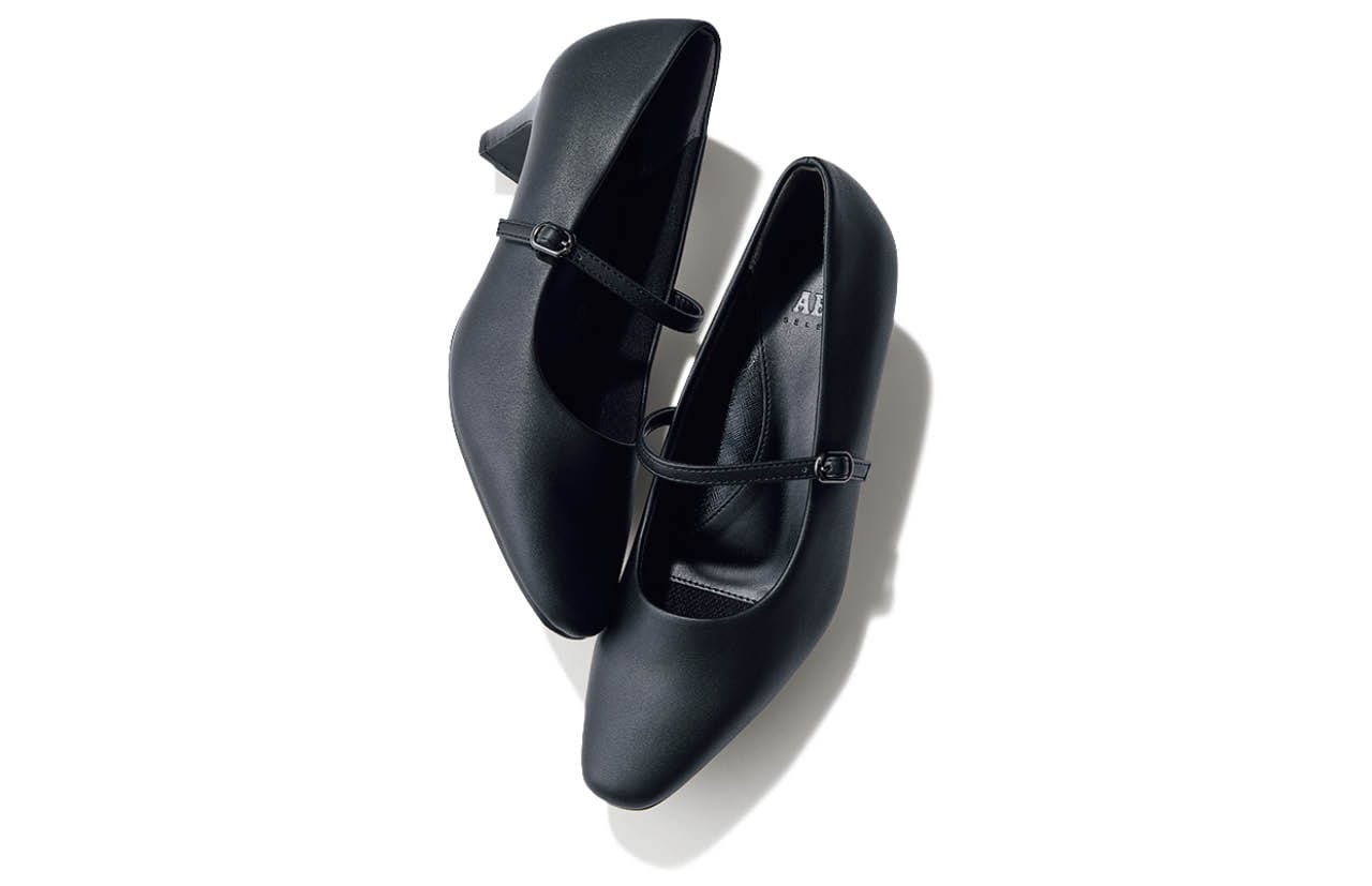 靴（5.5）￥5940／ABCマート（ABC SELECT）