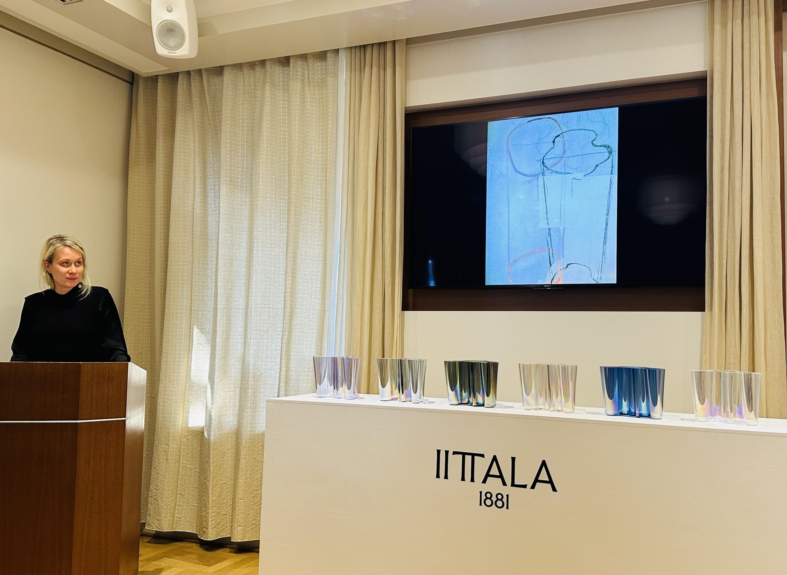 1936年当時描かれたという、アアルトベースのラフ画