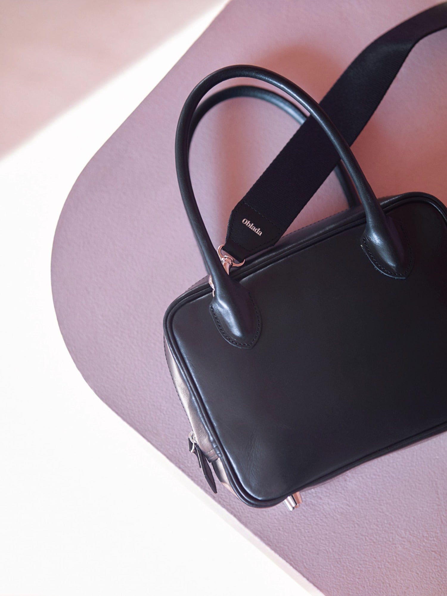 LEEマルシェ20周年 辻元舞 オブラダ 黒バッグ ボストンバッグ