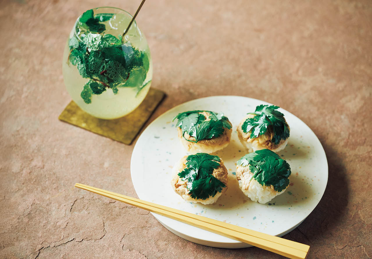 スパイシー豚しゃぶの手まり寿司 withアップルモヒート