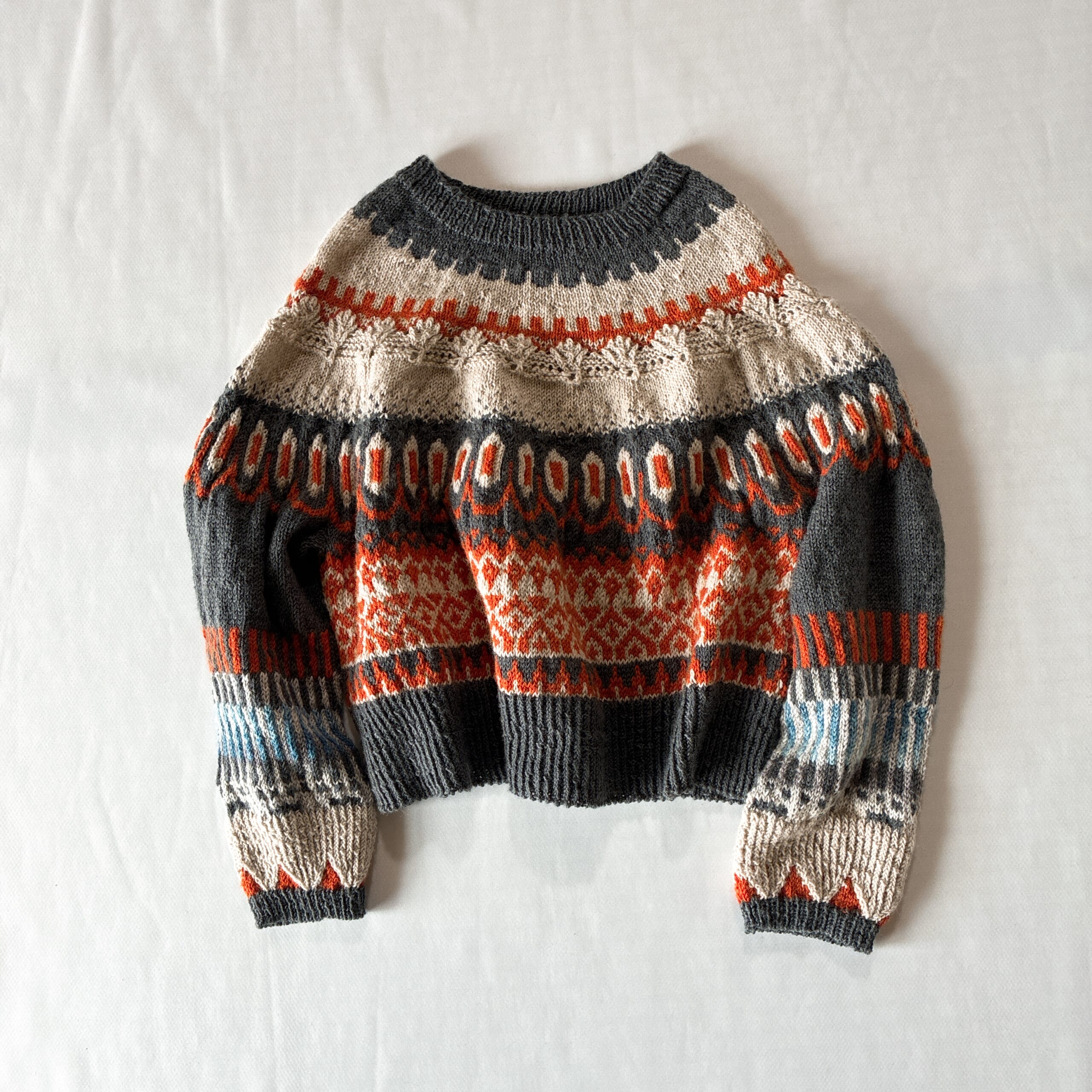 手編み　ニット　embersweater crayon hat クレヨン模様の編み込み帽子　midori hirose yukoshimizu