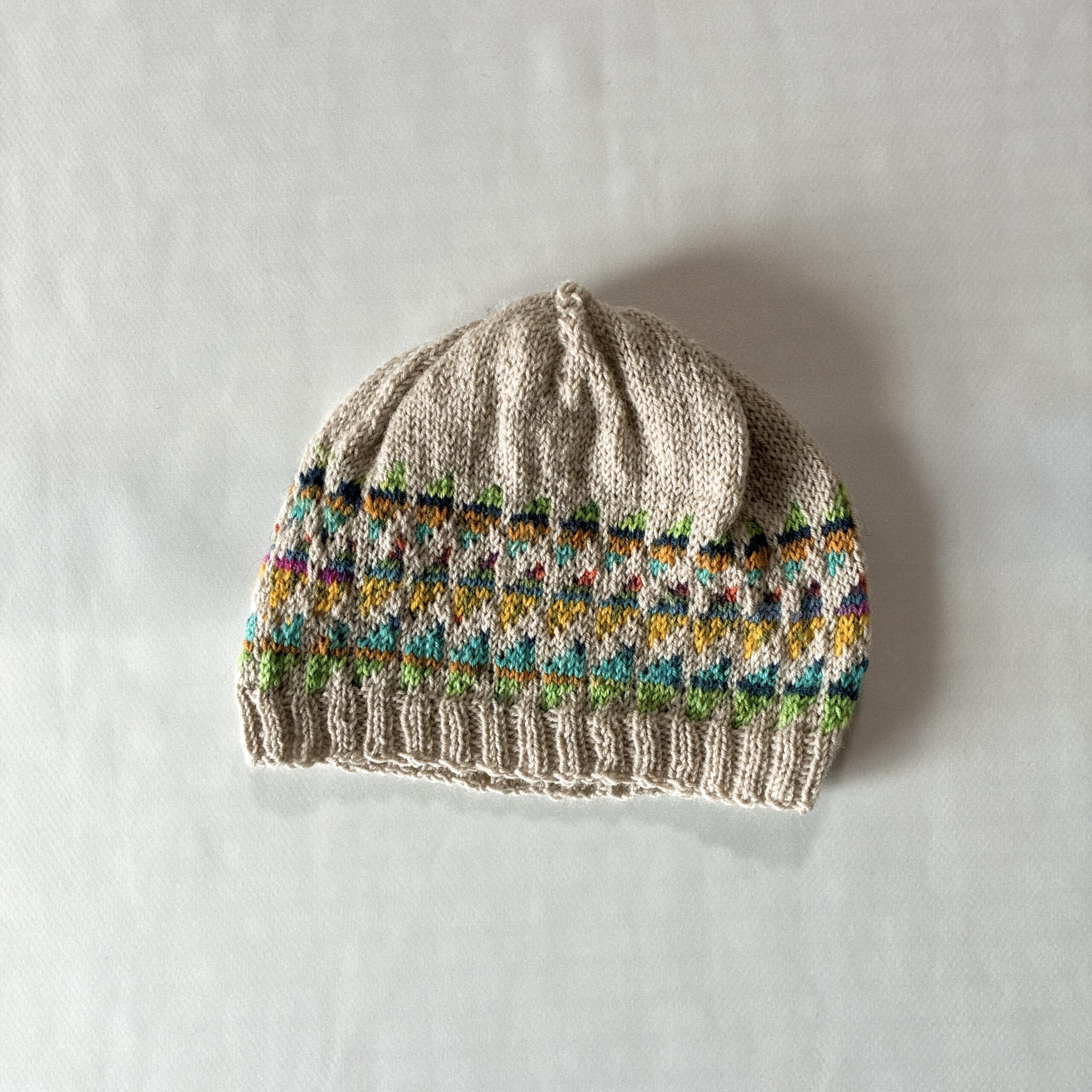 手編み　ニット　embersweater crayon hat クレヨン模様の編み込み帽子　midori hirose yukoshimizu