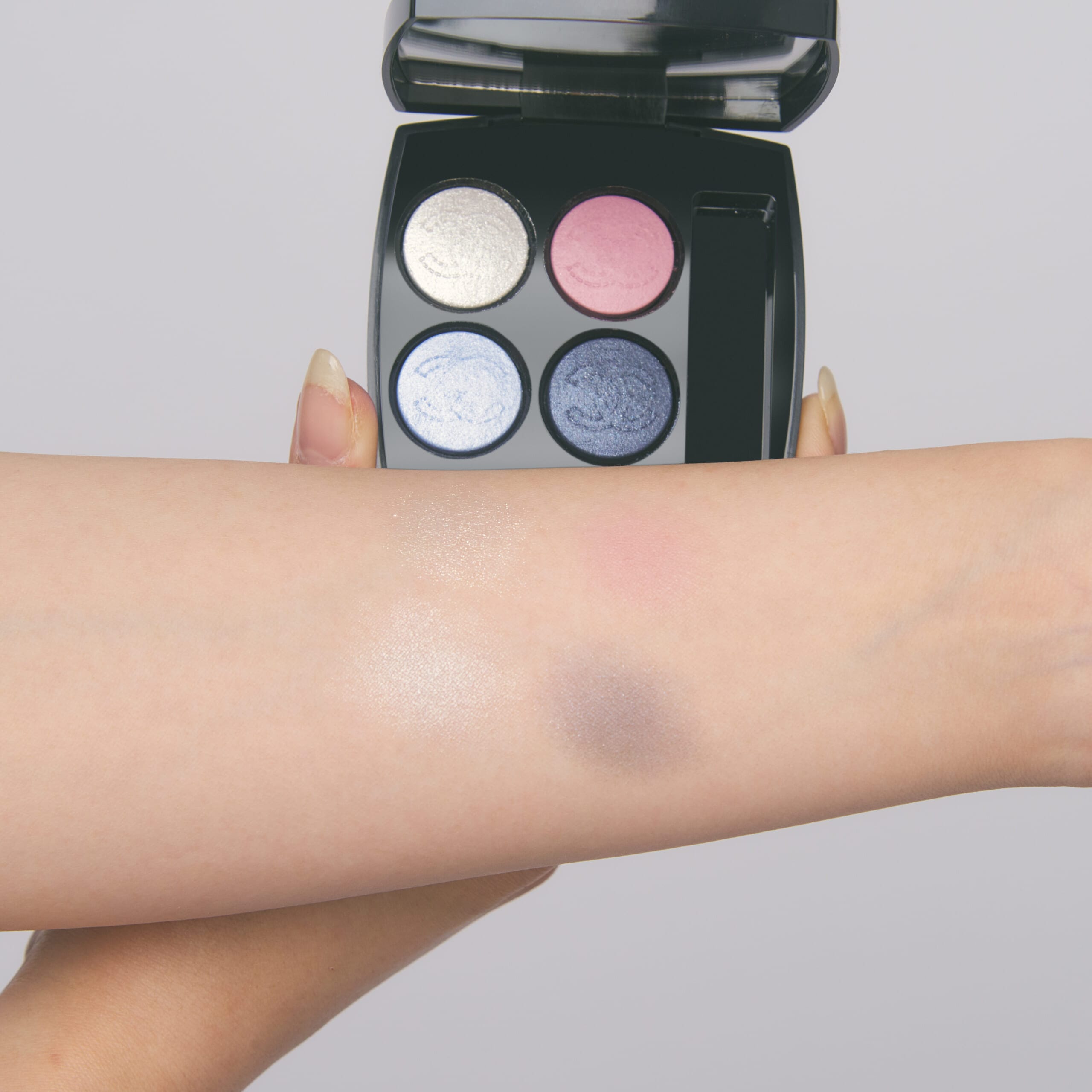 レ キャトル オンブル【19 デニム ドリーム】をお試し!