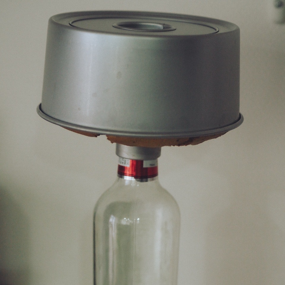 シフォンケーキを冷ましているところ