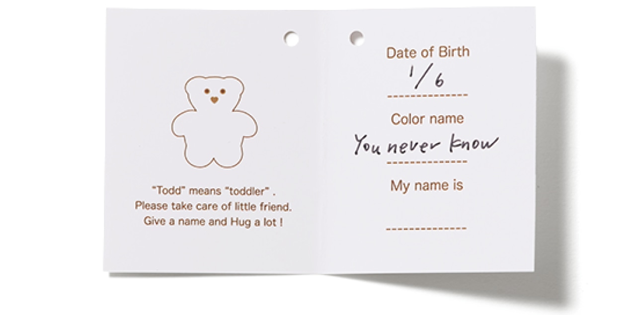 完全ハンドメイドの証に、生まれ日とカラー表記を入れてお届け。