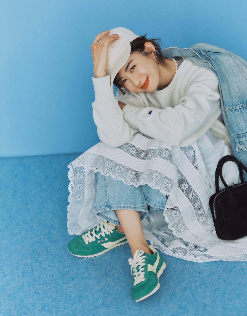 高垣麗子さん スニーカーコーデ