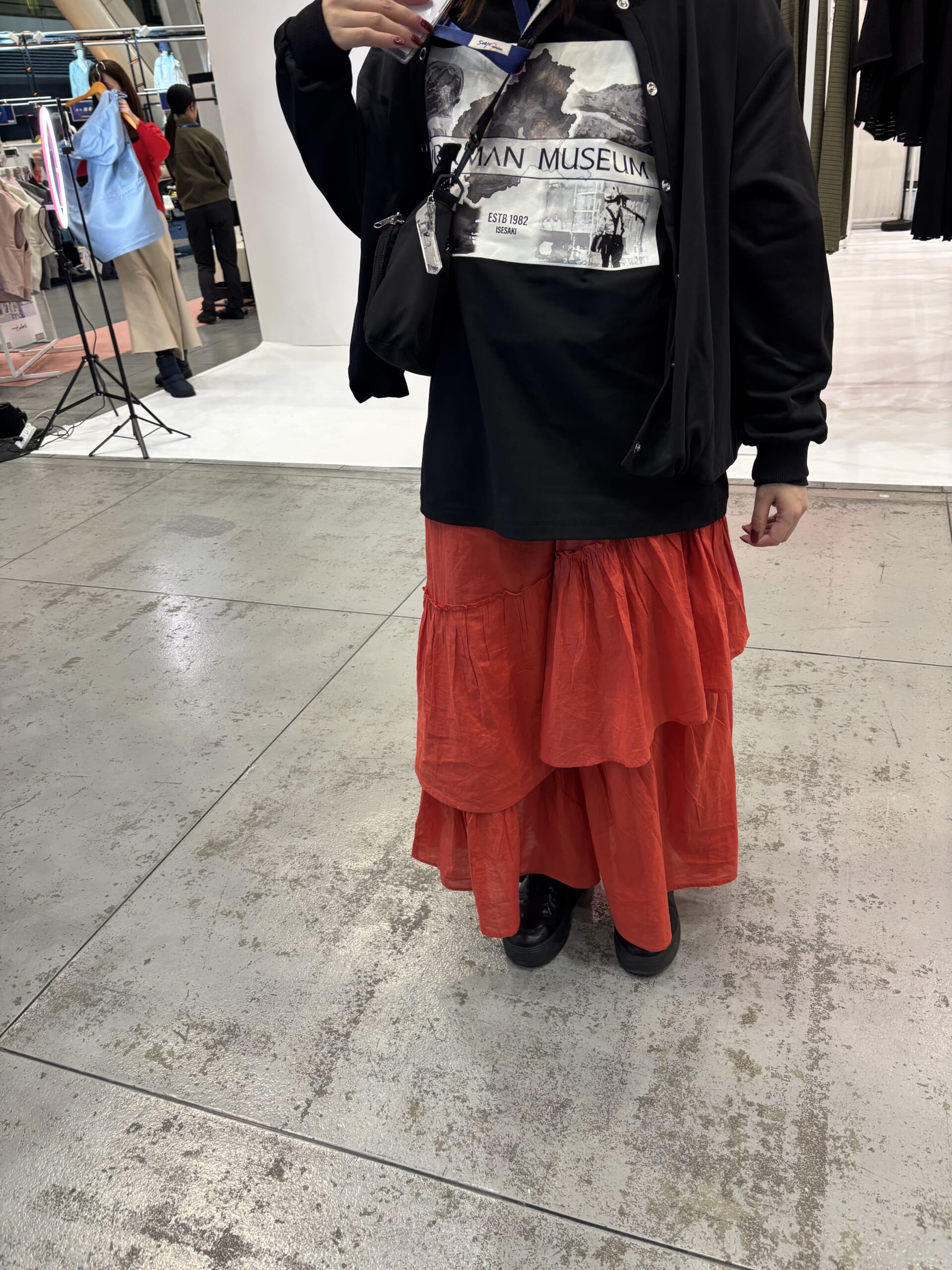 ワークマン　イレギュラーフリルスカート　赤