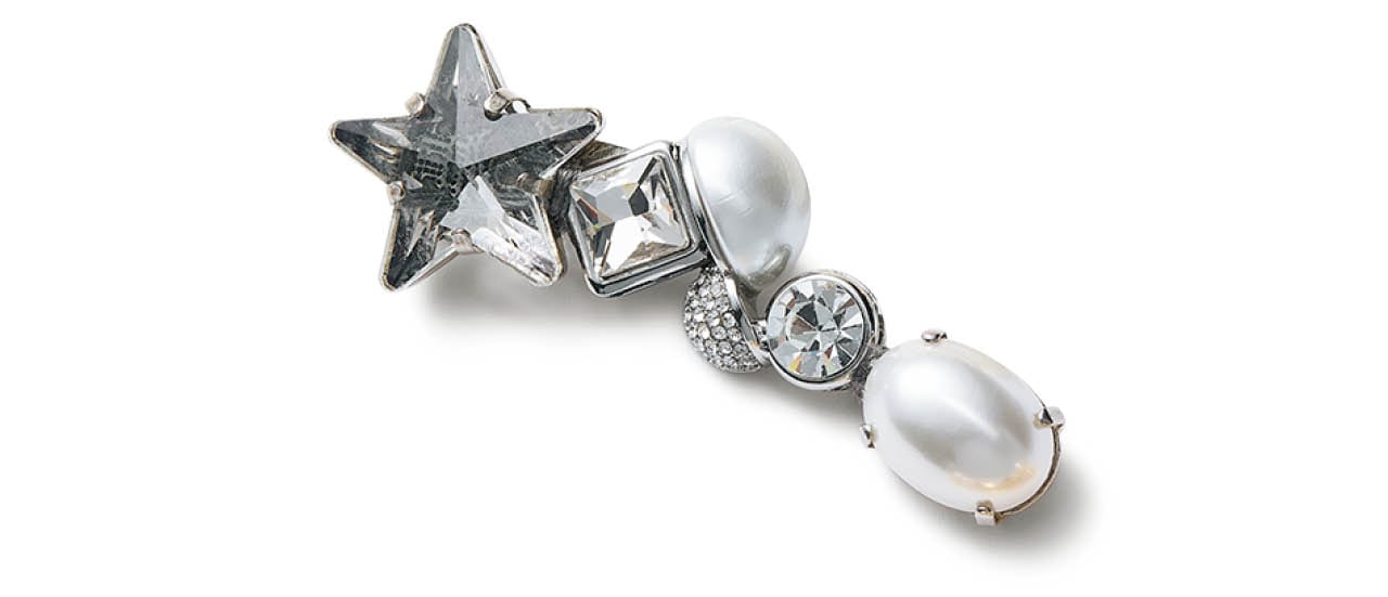 ブローチ¥16500/ピモンテ(ラダ)