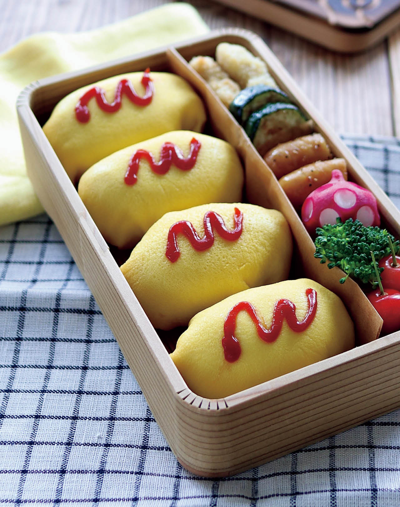 ミニオムライス弁当