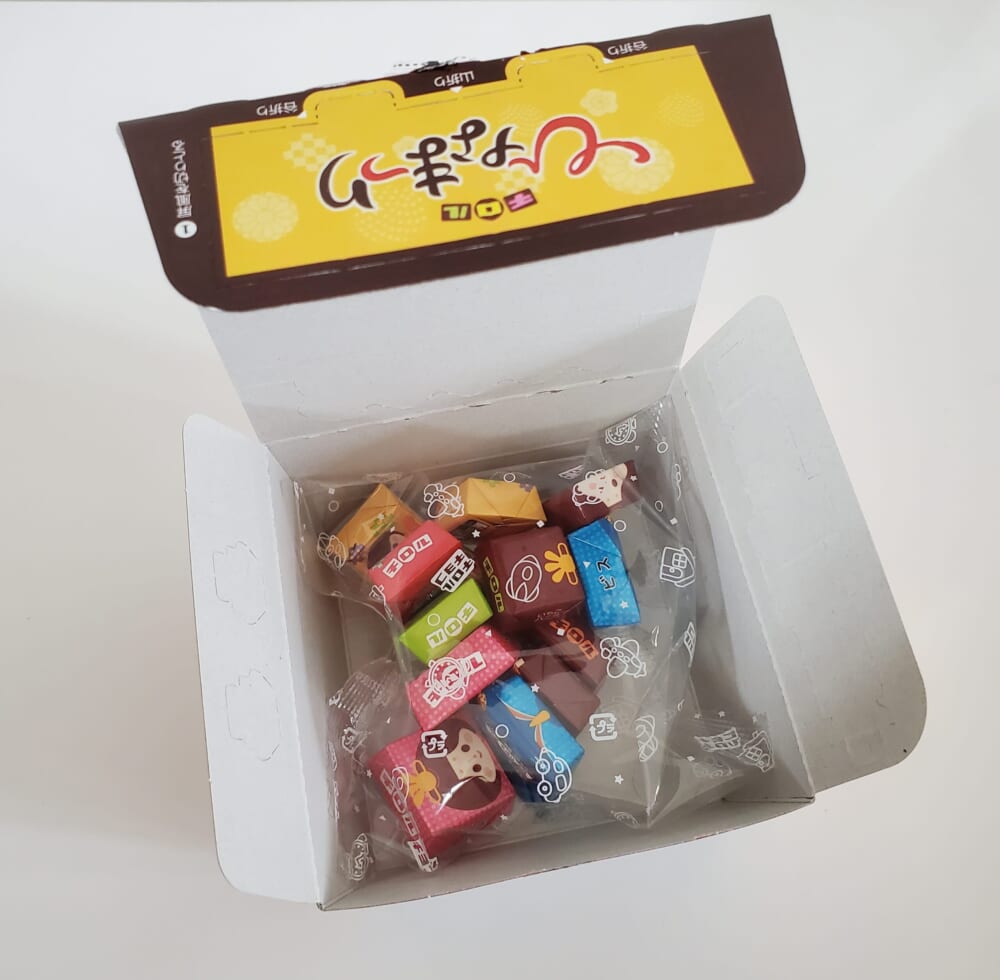 ビッグチロル〈ひなまつり〉の中身