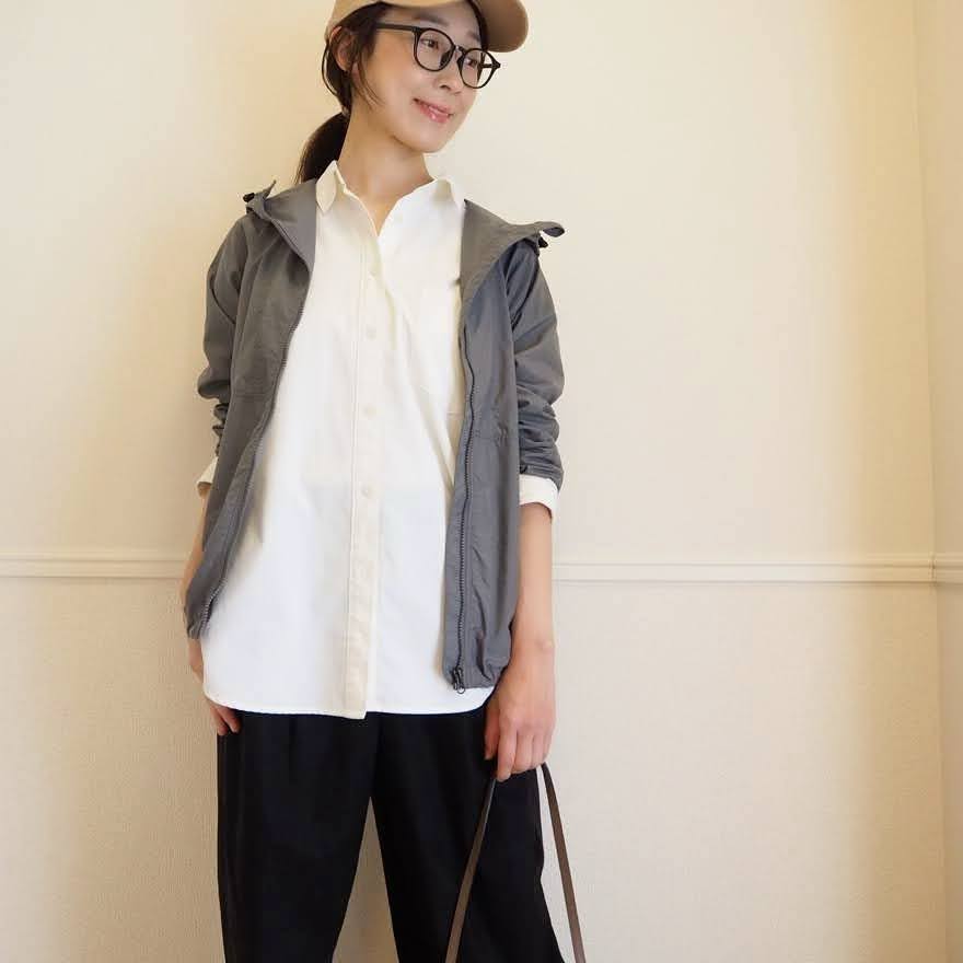 白シャツ NORTHFACE