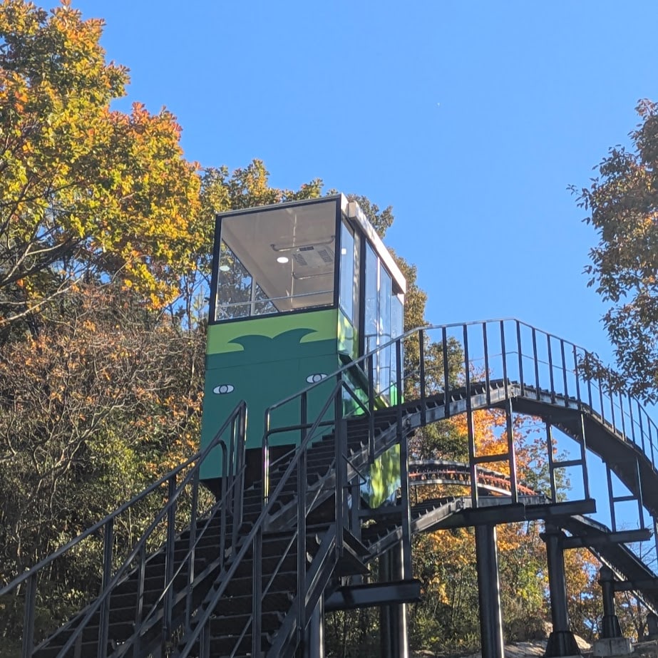 トロッコ　モリゾー　ジブリパーク