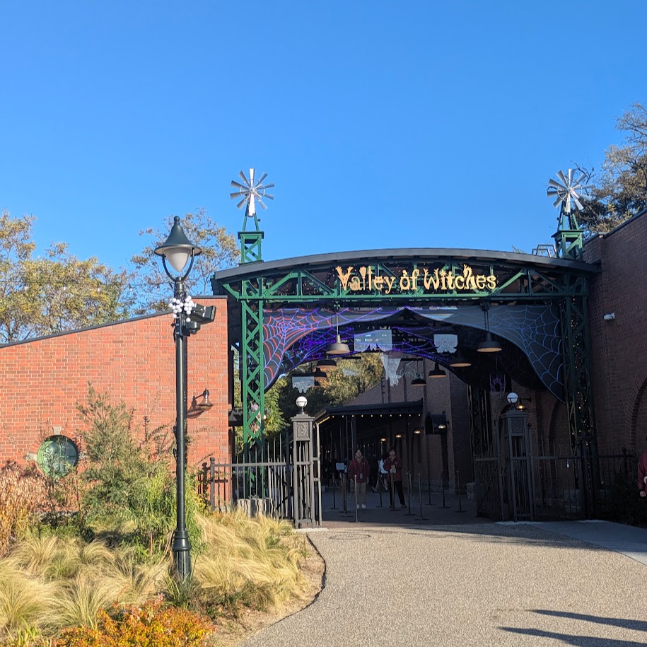 魔女の谷エリア　愛知おでかけ部　ＬＥ100人隊