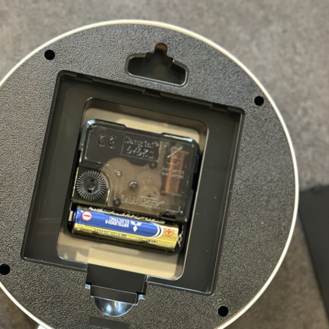 3COINS（スリーコインズ・スリコ）の知育時計