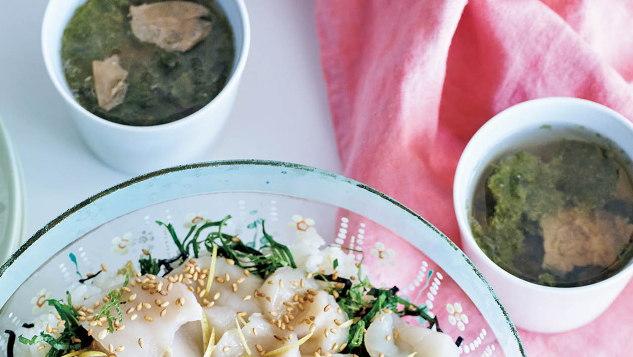 汁もの 梅とナンプラーとノリのスープ