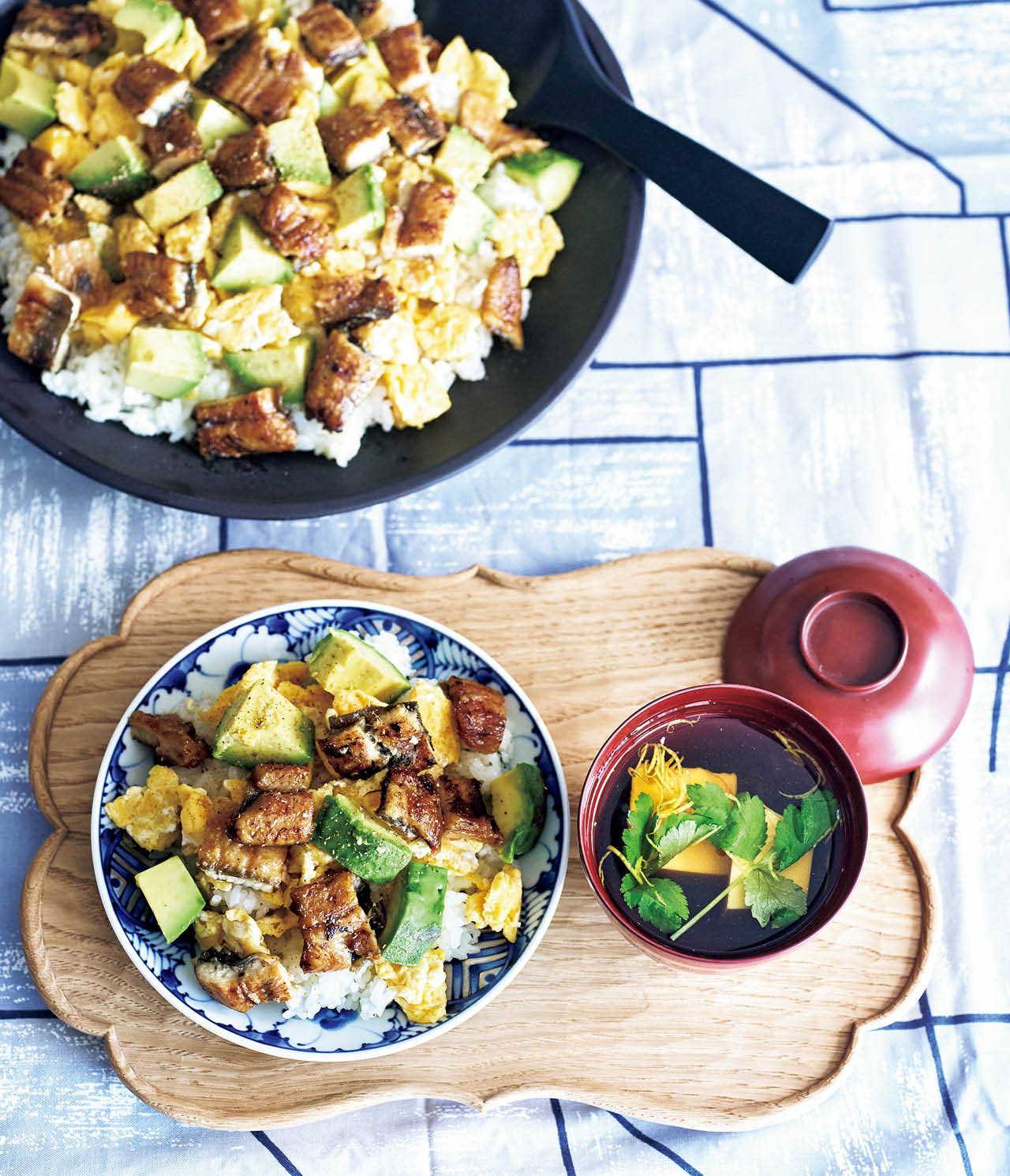 ウナギとアボカドのバターちらし寿司