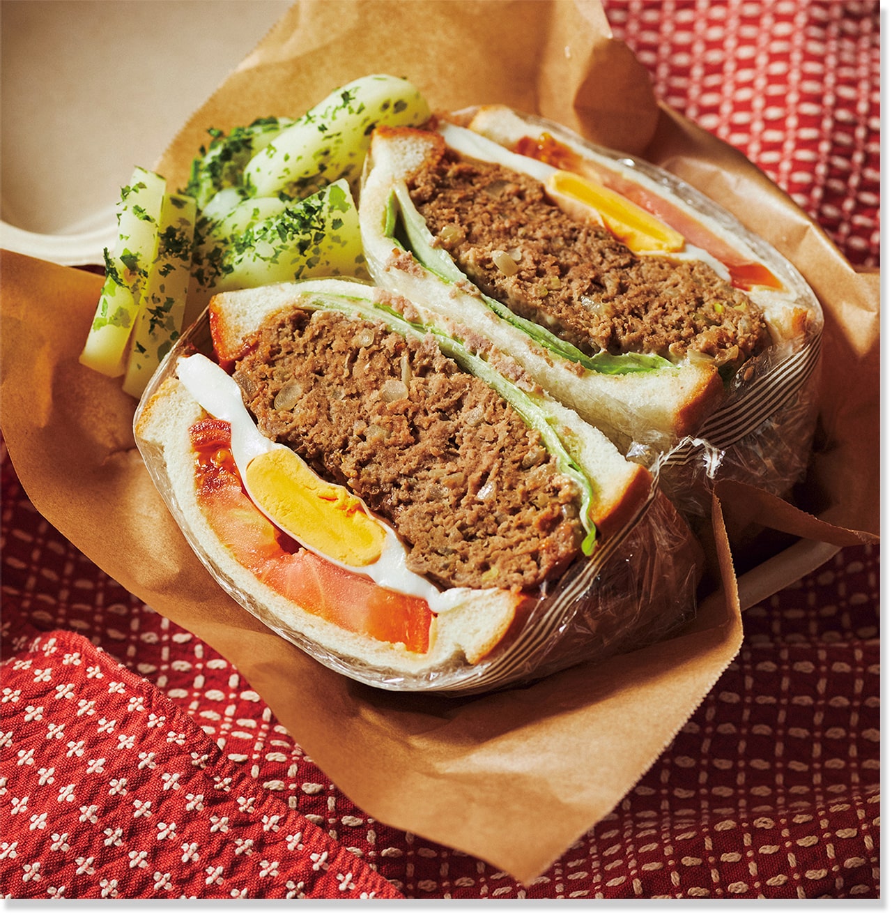 2026LEE4月号丹羽直美（ikura）さん「蒸しハンバーガー弁当」