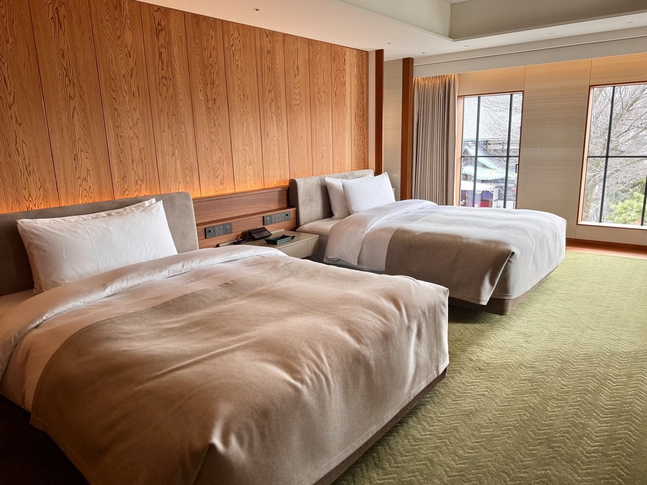 「帝国ホテル京都」本棟保存客室「弥栄スイート」寝室