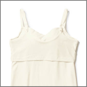 後ろには、バストの重みを〝面〞で支えるパワーネット付き。サラッとした肌ざわりも好評。