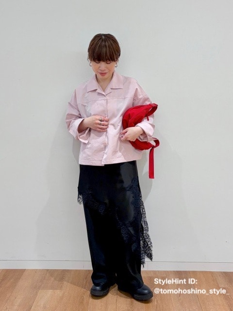 ユニクロ　オープンカラーショートジャケット　ピンク着用コーデ