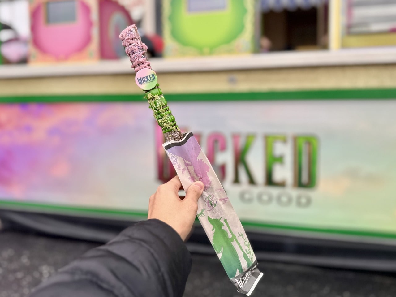 USJ25周年食べ歩きメニュー「ウィキッド・チュリトス ～ピーナッツバター・フレーバー～」