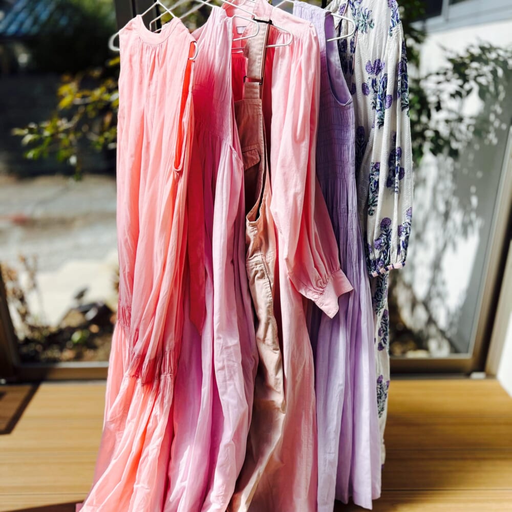 Ron Herman×TEN　Strawberry Dye Kaftan Dress
Outil(ウティ)  dieci別注 SALOPETTE SAIX
ne Quittez pas コットンボイル シャーリングノースリーブドレス　コットンJQマリーゴールドプリントシャーリングドレス
ETRE TOKYO　シャーリングボリュームワンピース
WALANCE×Ron Herman　オーガニックコットンボイルティアードドレス
