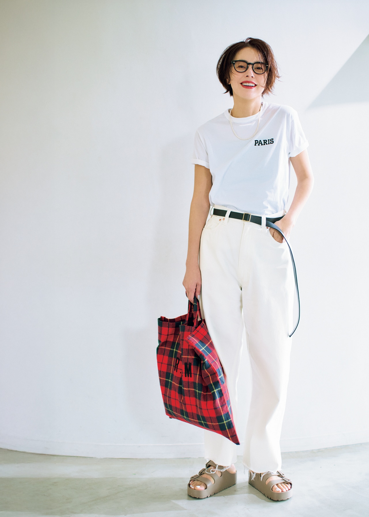 浅見れいなさんの20th Anniv. LEE限定 Shinzone（シンゾーン）【洗える】【福田麻琴さん別注】PACK TEEと20th Anniv. LEE限定 RED CARD TOKYO（レッドカード トーキョー）【洗える】【福田麻琴さんコラボ】Crepe Denimのコーデ