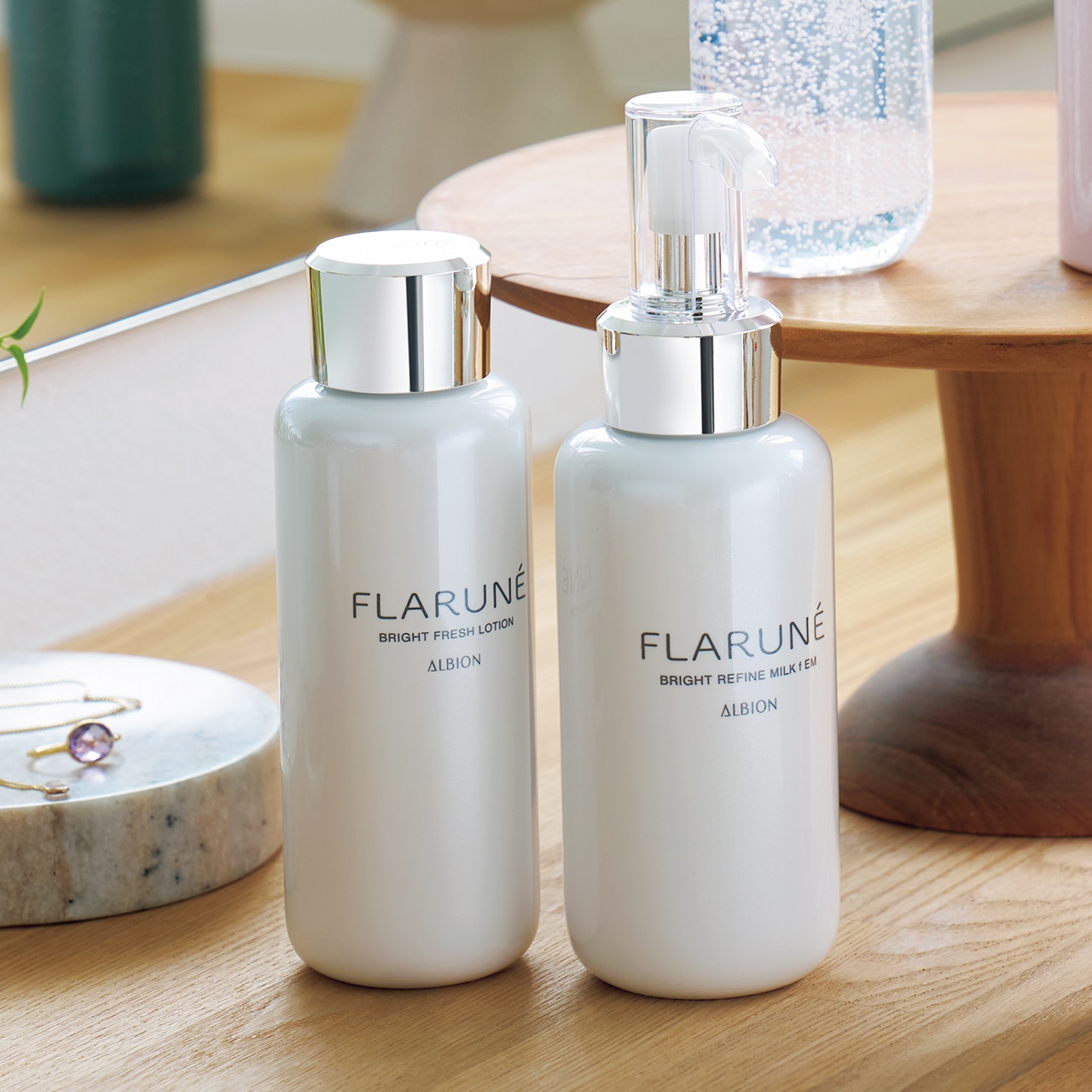 ディオール
ディオール スノー マイクロ インフューズド ローション（医薬部外品） 175㎖￥8800