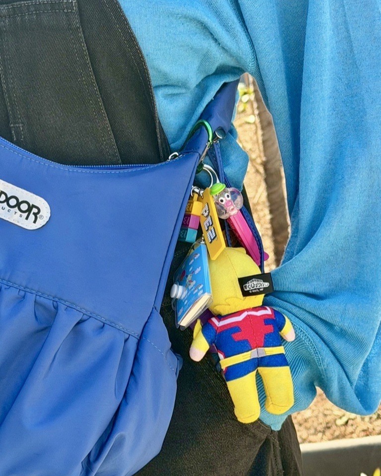 OUTDOOR PRODUCTS
【LEE別注】LEE100人隊おでかけ部 別注・可愛げ2wayギャザーショルダー
￥8,250