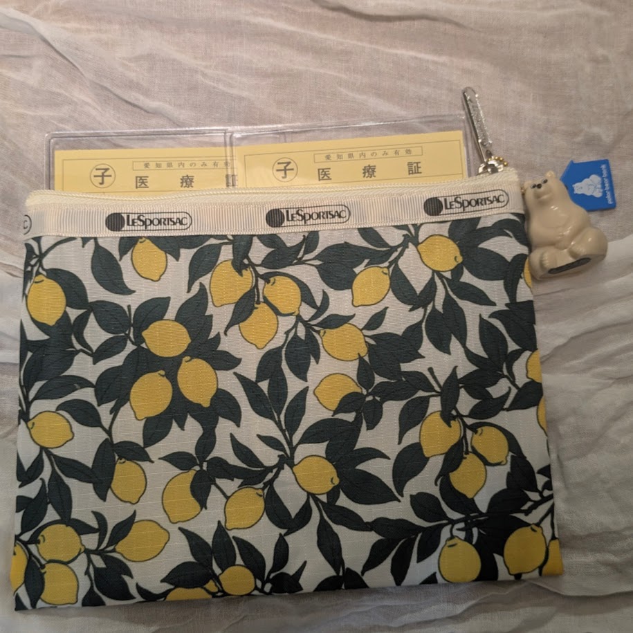 レモン柄ポーチ大　コポ　使い方