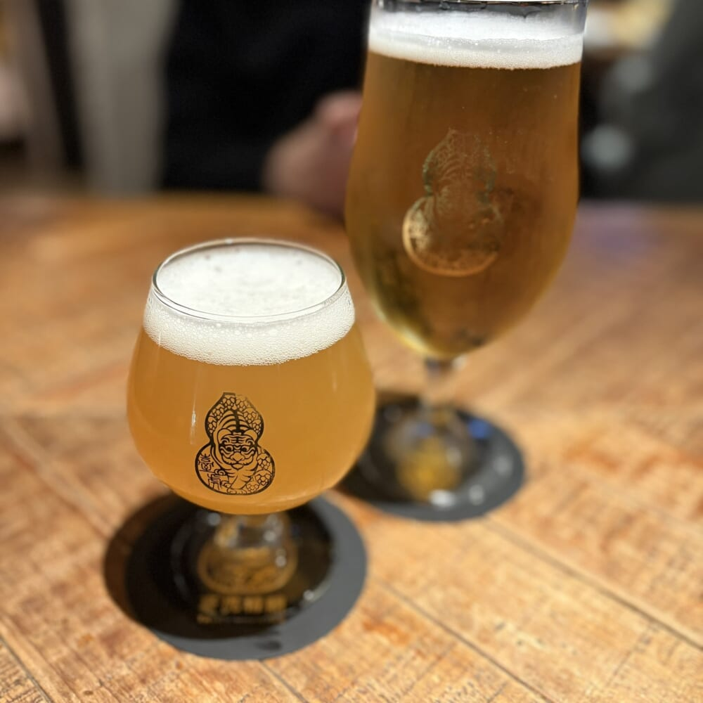 台湾「臺虎 啜飲室大安」　クラフトビール2種