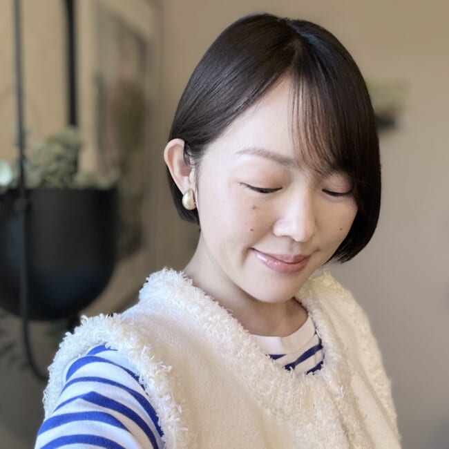 【30代ママ春ヘア】前髪ありのふんわりショートボブ