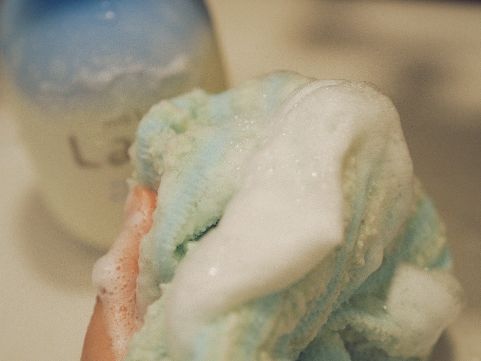 ボディタオルで泡立てたところ