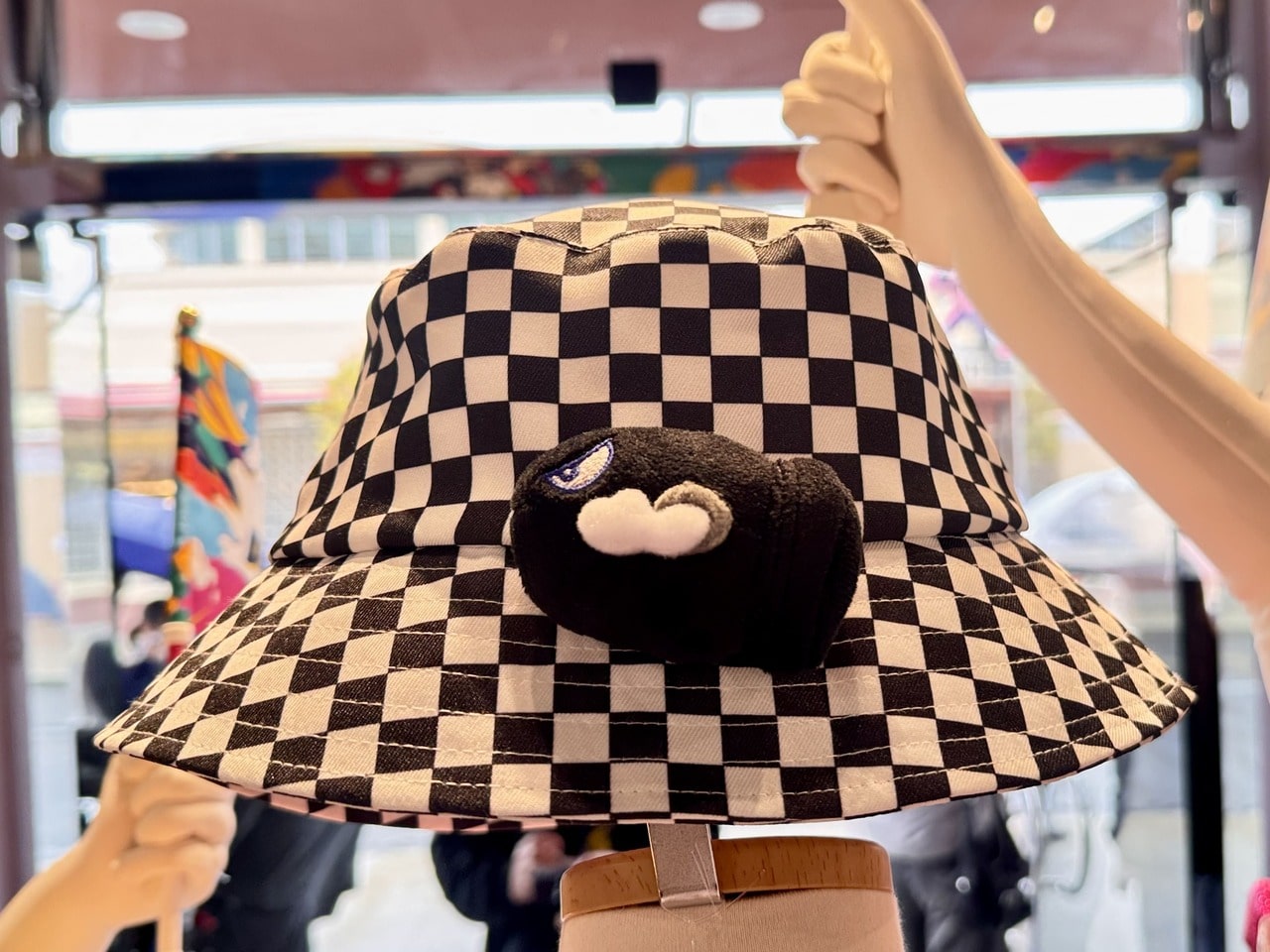 USJ25周年スーパー・ニンテンドー・ワールド マリオのアイテム「ぬいぐるみハット」裏