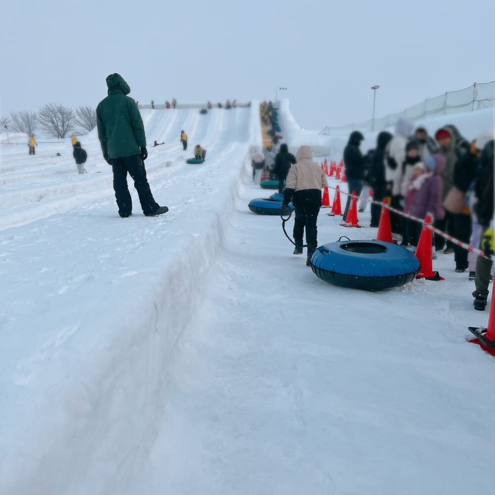 さっぽろ雪まつり つどーむ会場 チューブスライダー