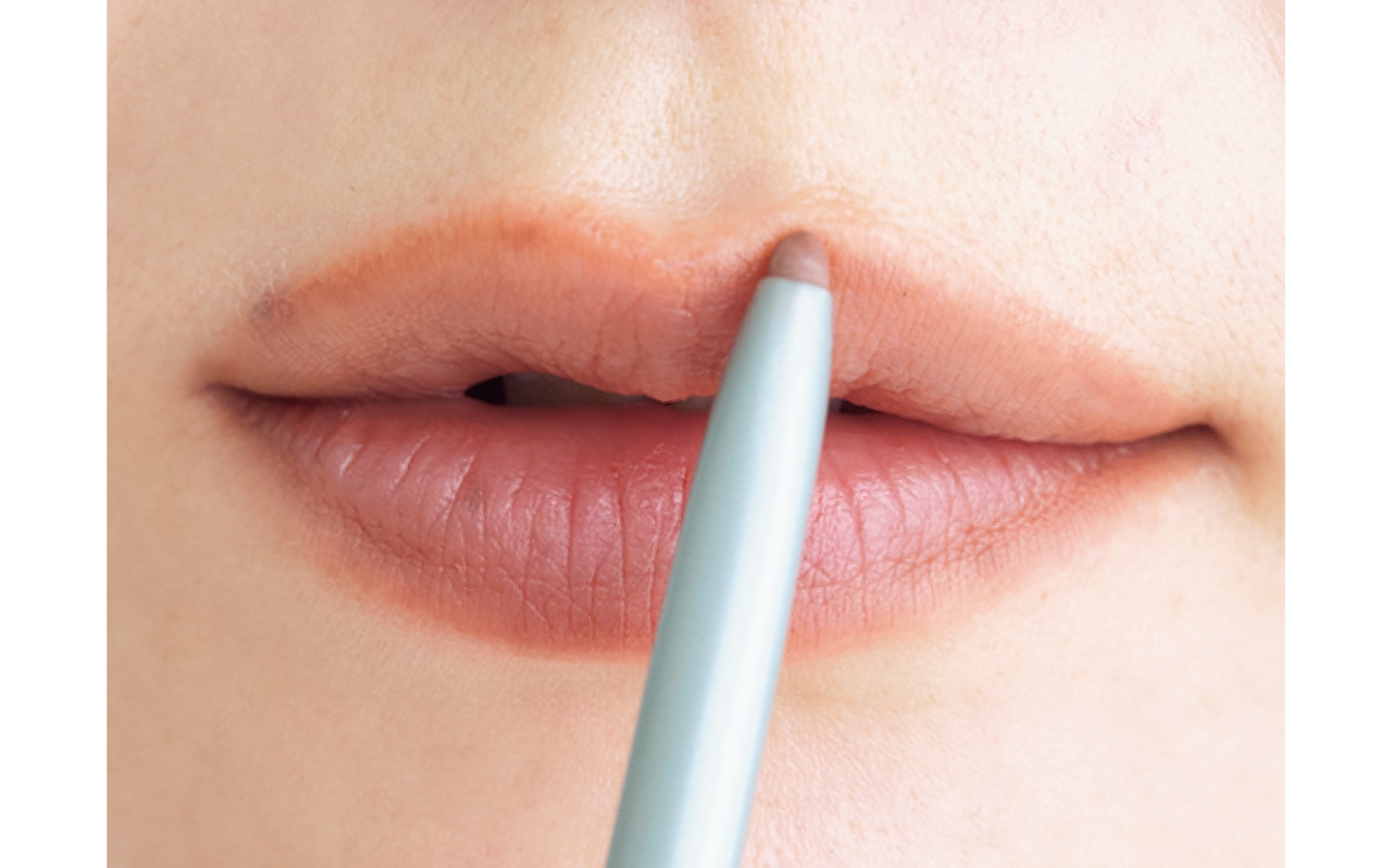 リップライナーで理想の形に