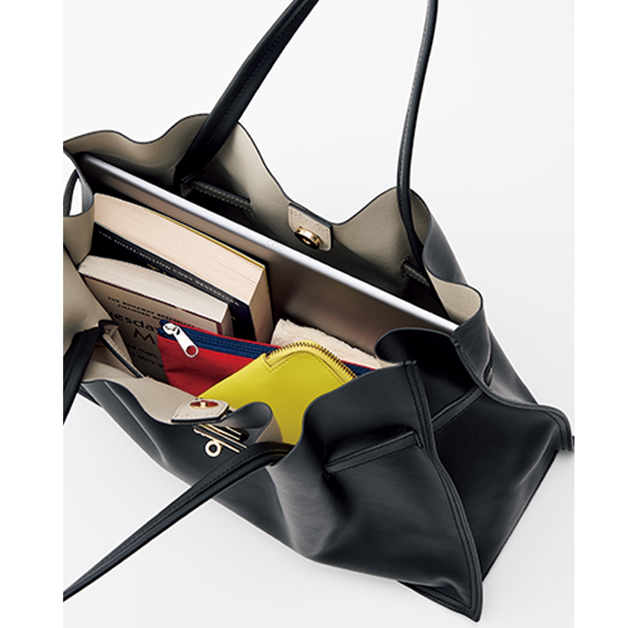 大荷物でも型崩れしにくい！