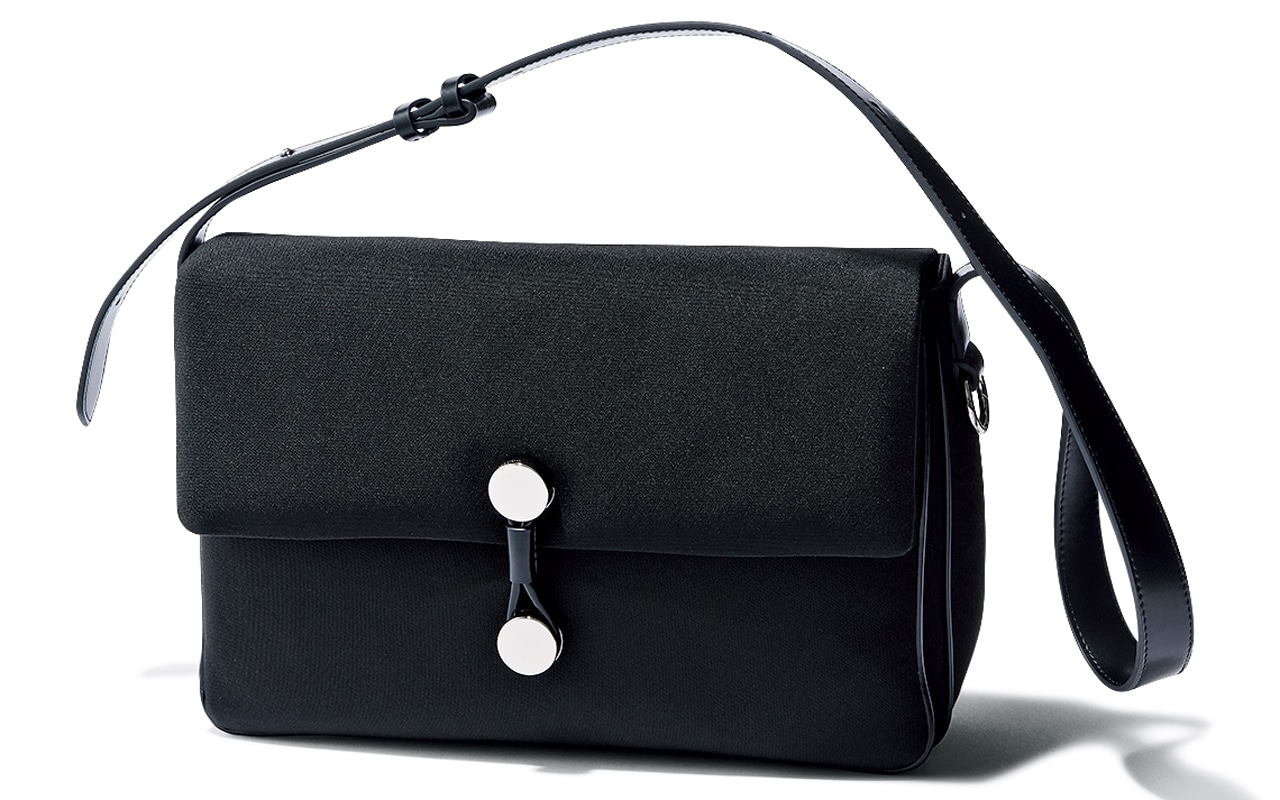 【785g】ADD CULUMN［アドカラム］の大きい黒バッグ　￥24200