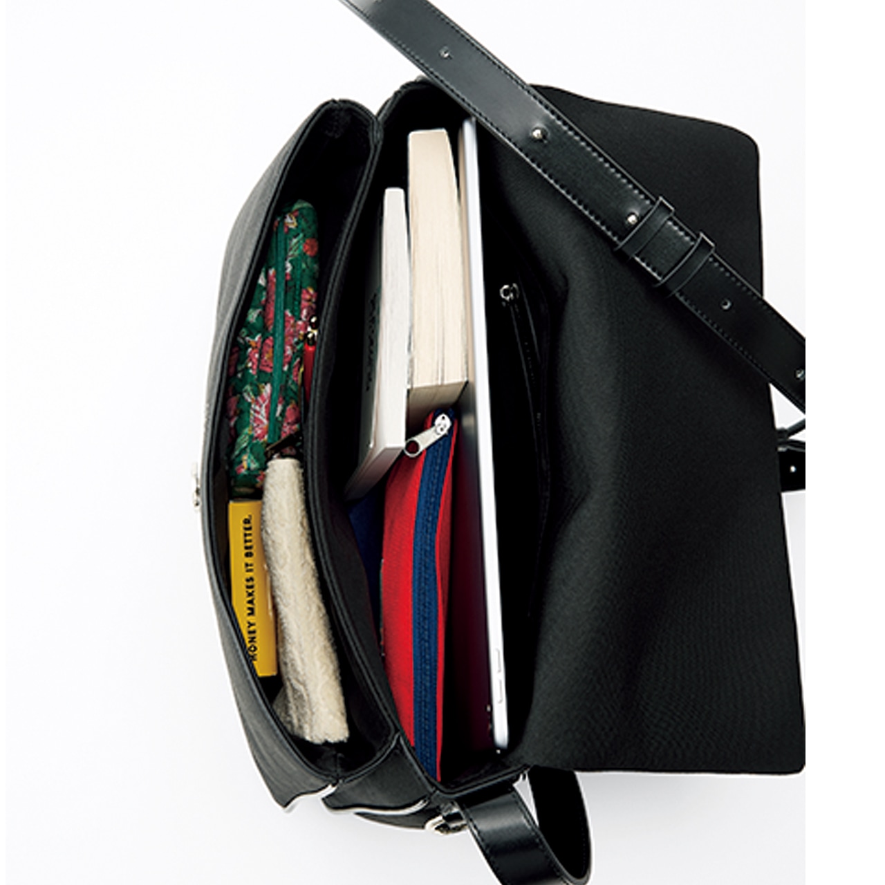 A4サイズや14インチのPCも入る！