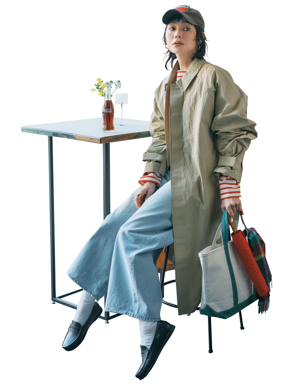 【F/CE.（エフシーイー）】カジュアルタイプの撥水アウター　¥60500 竹下玲奈さん