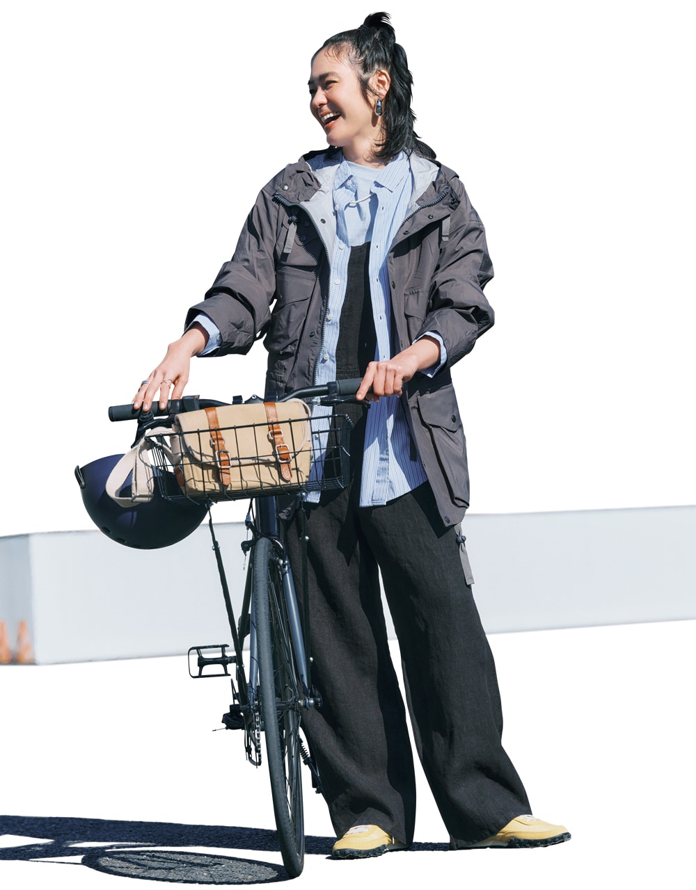 【JUGEM（ジュゲム）】カジュアルタイプの防水アウター　¥57200 竹下玲奈さん